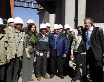 {altText(,A través de Twitter, Cristina Kirchner deseó un #FelizDiaDelTrabajador )}