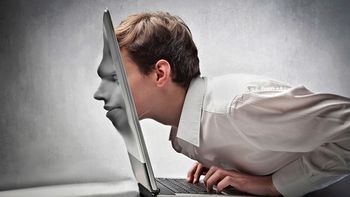 ¿te despertas en mitad de la noche y agarras el celular? podes ser adicto a internet ¿te despertas en mitad de la noche y agarras el celular? podes ser adicto a internet