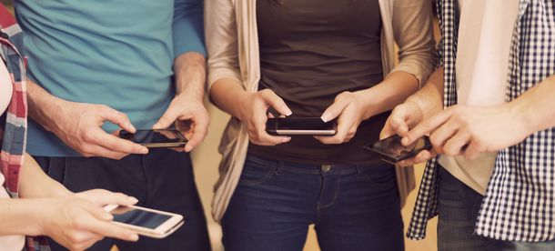 La adicción vinculada a la tecnología incremento significativamente con respecto a los últimos años. La adicción vinculada a la tecnología incremento significativamente con respecto a los últimos años.