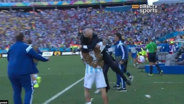 En plena euforia, Lavezzi y Sabella tuvieron un nuevo encuentro para la risa