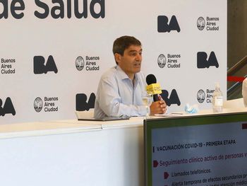 Quirós pidió la apertura de los detalles técnicos de la Sputnik V antes de recibir más dosis