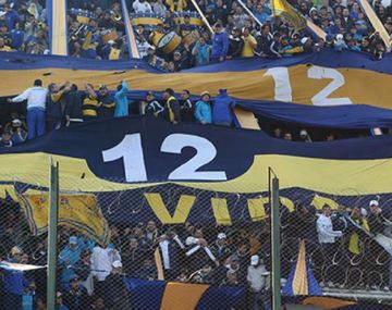 La 12 estuvo presente en el último duelo en el Florencio Sola