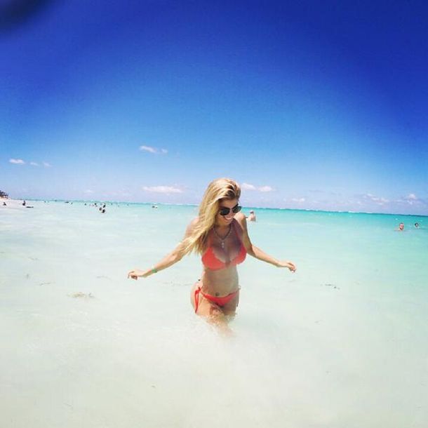 El romántico álbum de fotos de Virginia Gallardo y su nuevo novio en el Caribe