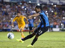 ¿ronaldinho se fugo? se fue de vacaciones, no volvio y podrian despedirlo ¿ronaldinho se fugo? se fue de vacaciones, no volvio y podrian despedirlo