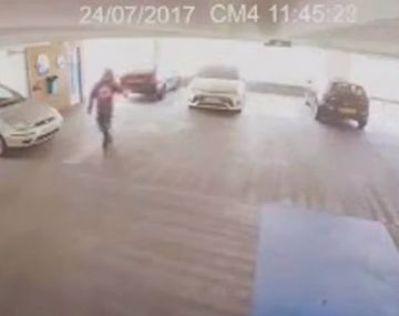 El ladrón creyó que la tenía fácil pero se encontró con un luchador