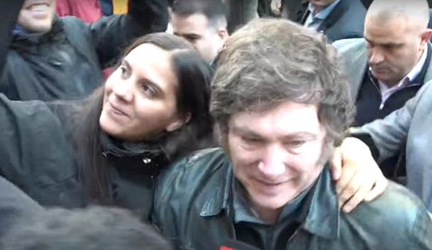 La respuesta de Javier Milei al PRO por la fake news libertaria: Macri está hecho un llorón, está muy de cristal