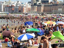 Mar del Plata, a la espera de más de turistas