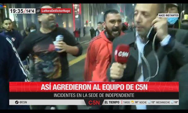 Caos en Independiente: agredieron al móvil de C5N