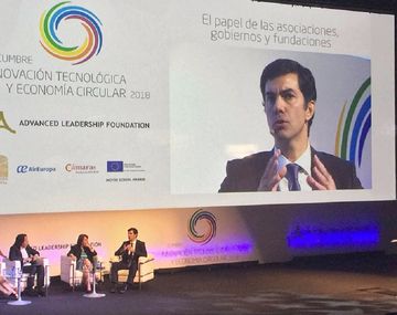 Urtubey disertó en la Cumbre Innovación Tecnológica y Economía Circular de Madrid