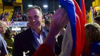 Yamandú Orsi se perfila como el candidato del Frente Amplio por la presidencia de Uruguay. Yamandú Orsi se perfila como el candidato del Frente Amplio por la presidencia de Uruguay.