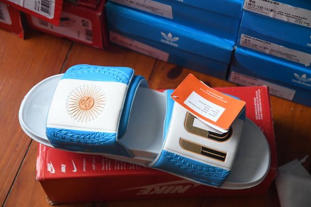 Avellaneda: incautaron más de 800 pares de zapatillas de primeras marcas falsificadas