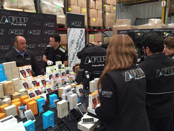 Golpe al contrabando: Incautan productos de última tecnología valorados en 5 millones de dólares