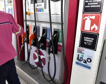 La petrolera Axion aumentó sus naftas un 6% en promedio