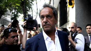 scioli advirtio al gobierno sobre sus politicas: tienen que reflexionar scioli advirtio al gobierno sobre sus politicas: tienen que reflexionar