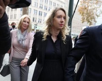 Condenaron a 11 años de cárcel a la nueva Steve Jobs