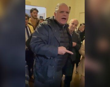 Exministro de la Alianza que quiso cerrar la UBA se enoja porque no lo dejan entrar
