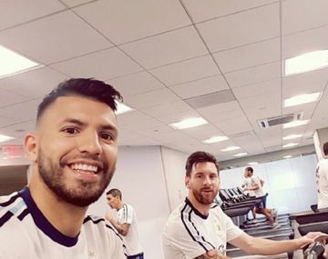 Así celebraron el Día del Padre Messi y el Kun Agüero