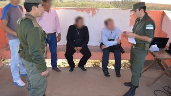 se disfrazaron de curas para transportar 46 kilos de marihuana pero los detuvieron se disfrazaron de curas para transportar 46 kilos de marihuana pero los detuvieron