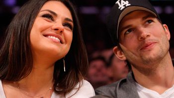 mila kunis guarda un arma en la casa que comparte con ashton kutcher mila kunis guarda un arma en la casa que comparte con ashton kutcher