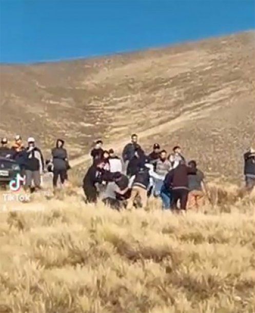 Video: se agarraron a las piñas en plena competencia de rally en Bariloche