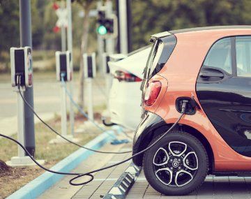 Los autos eléctricos comenzaron a ganar terreno en las carreteras argentinas.&nbsp;