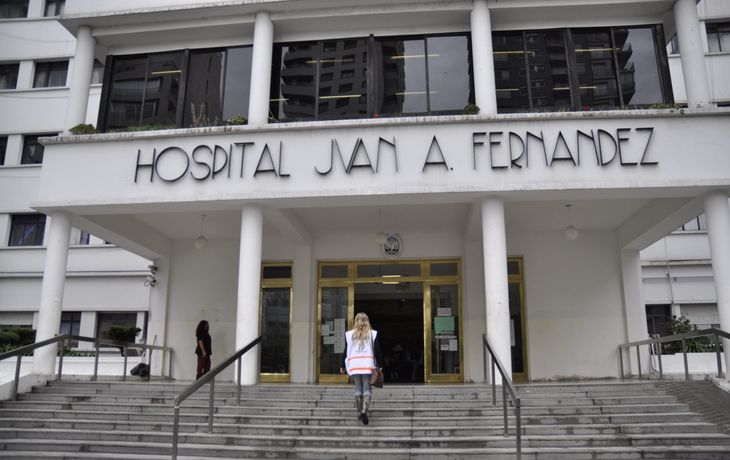 Coronavirus en el Hospital Fern&aacute;ndez: leve mejor&iacute;a del Jefe de Enfermer&iacute;a contagiado
