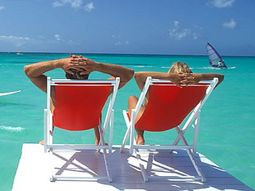 ¿El mejor empleo? Buscan turistas profesionales