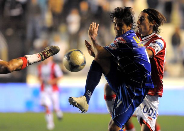 All Boys derrotó a Unión y consiguió su primera victoria