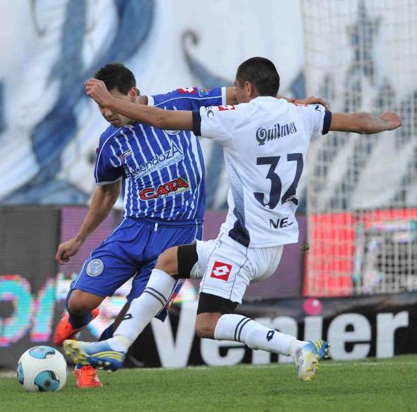 Quilmes superó a Godoy Cruz y consiguió su primer triunfo