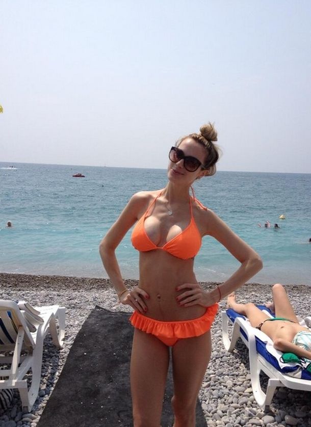 Chechu Bonelli se muestra muy sensual en el verano europeo