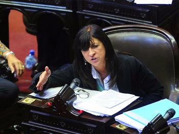 Conti reiteró respaldo a Scioli, pero aclaró: Lo que diga Cristina es palabra santa