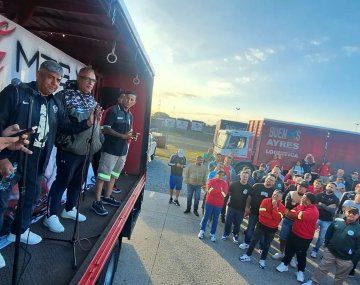 Camioneros anunció un paro por tiempo indeterminado en una distribuidora de gaseosas