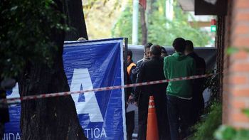 colegiales: el cuerpo hallado tiene un disparo en la espalda colegiales: el cuerpo hallado tiene un disparo en la espalda