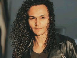 Siempre aparece un Michael Jackson en una fiesta pero hay uno que es igual
