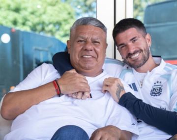 Chiqui Tapia publicó una foto con Rodrigo De Paul en Ezeiza: Motorcito