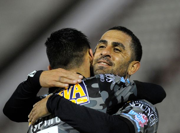 Huracán y Unión empataron en Parque Patricios