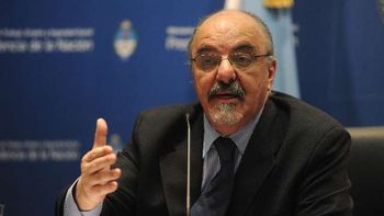 el gobierno convoca al consejo del salario e invita a hugo moyano el gobierno convoca al consejo del salario e invita a hugo moyano