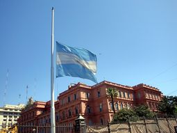 El Gobierno decretó tres días de duelo nacional por la muerte de Menem