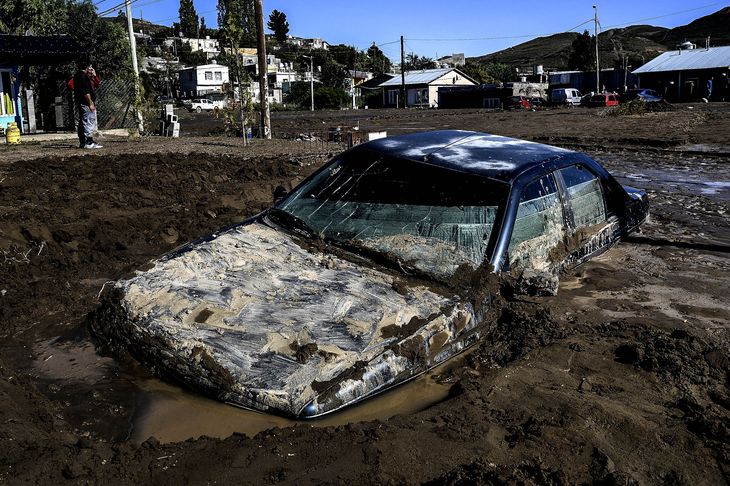 Al menos 1300 evacuados tras las inundaciones en Comodoro Rivadavia