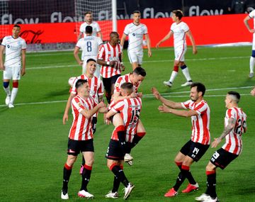 Estudiantes se subió a la punta del torneo: le ganó a San Lorenzo