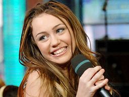619521MileyCyrus