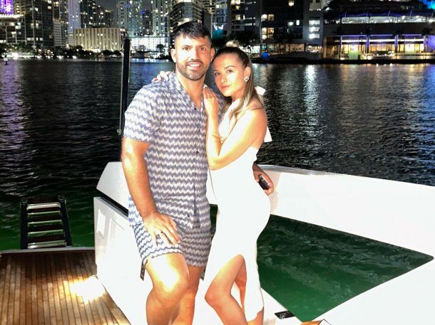 El incómodo momento del Kun Agüero con una fan uruguaya