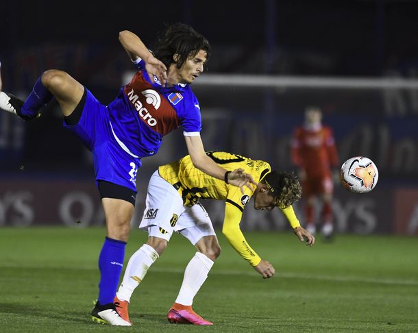 Tigre perdió con Guaraní, quedó afuera de la Copa Libertadores y complicado para la Copa Sudamericana