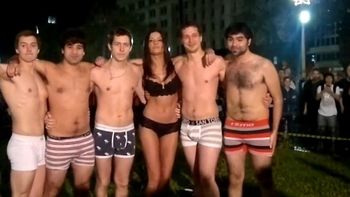 natacha jaitt: solo me falta pagarle a la afip cada vez que gateo natacha jaitt: solo me falta pagarle a la afip cada vez que gateo