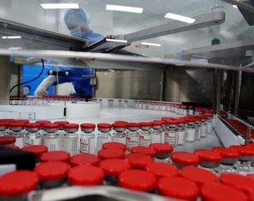 La OMS pide un aumento masivo de la producción de vacunas contra el coronavirus