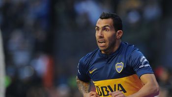 la particular foto de carlos tevez veraneando con su familia en navidad la particular foto de carlos tevez veraneando con su familia en navidad