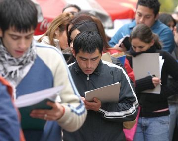 Siete de cada diez jóvenes trabajadores tienen un empleo informal