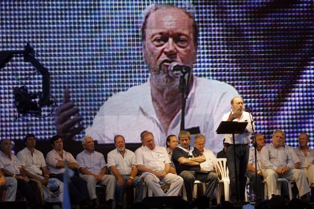 Biolcati en el rosedal