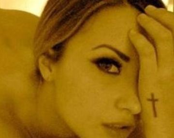 Polémica por el robo de las fotos prohibidas de una ex chica Disney