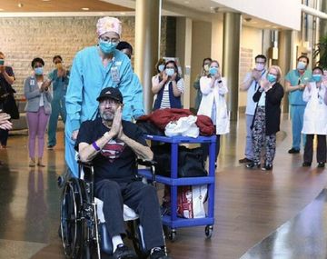 Sobrevivió al Covid-19 pero le debe más de un millón de dólares a la clínica en la que se curó